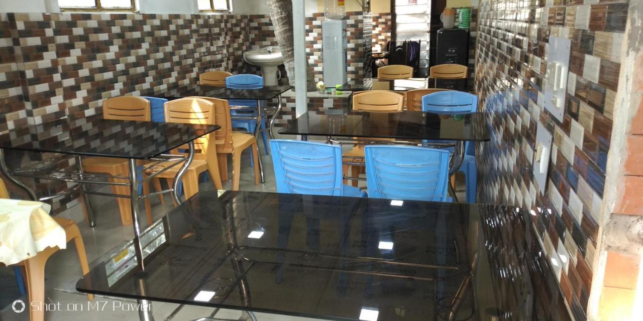 Swapnonir Hotel Shānti Niketan Екстериор снимка