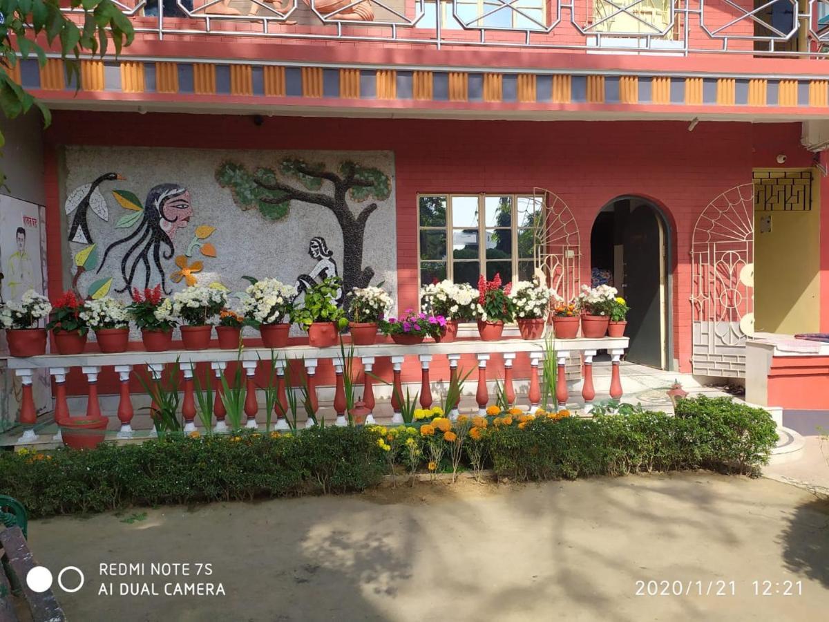 Swapnonir Hotel Shānti Niketan Екстериор снимка