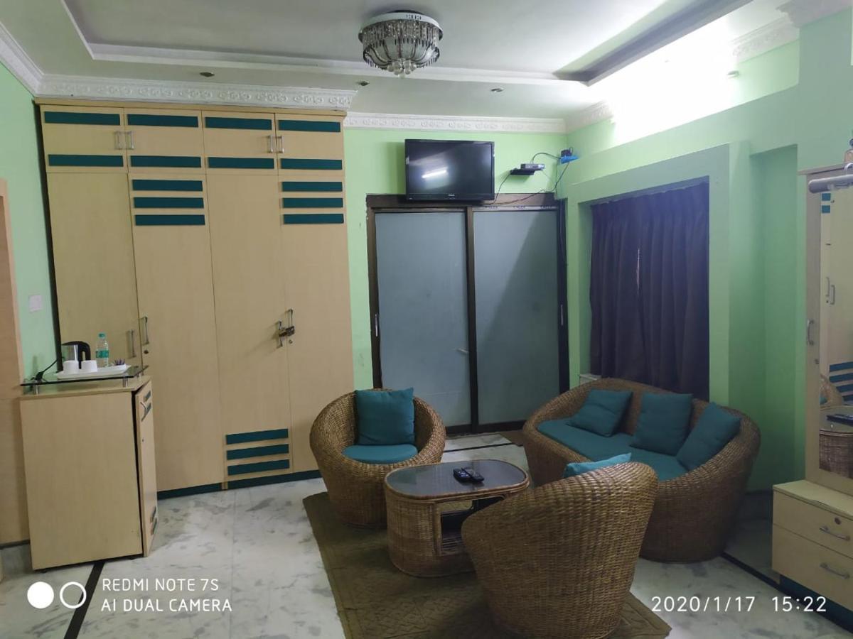 Swapnonir Hotel Shānti Niketan Екстериор снимка