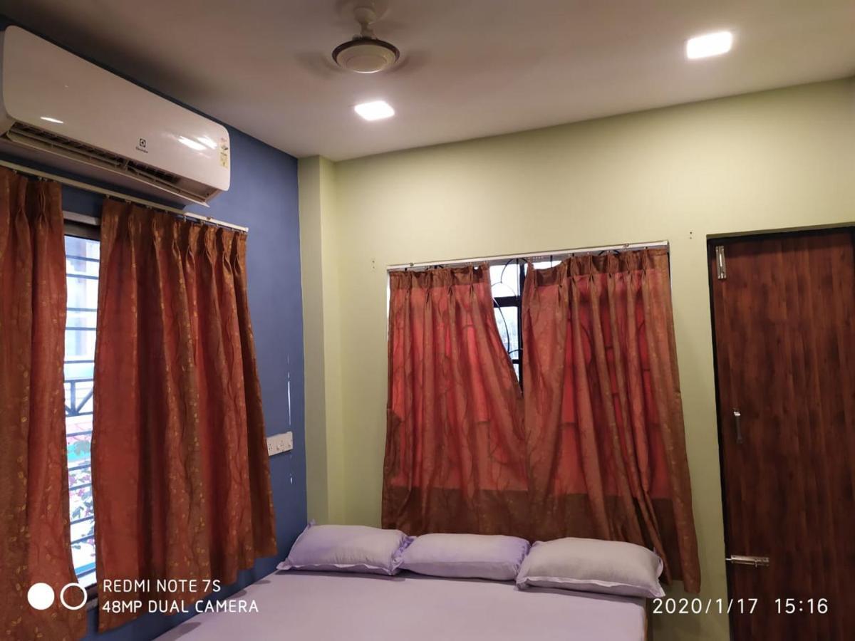 Swapnonir Hotel Shānti Niketan Екстериор снимка
